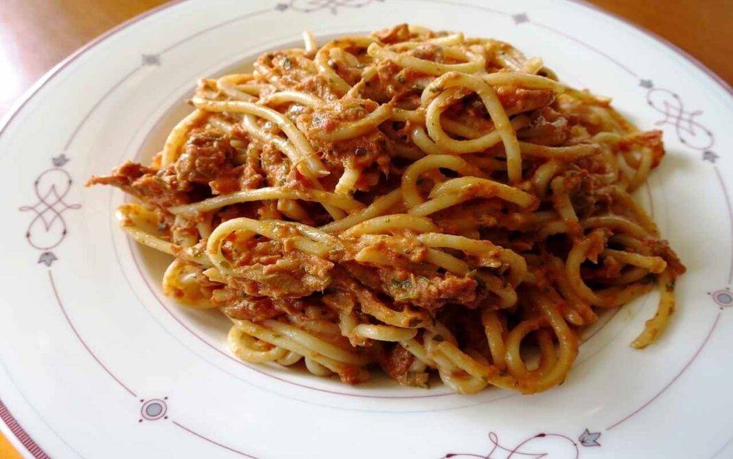 Spaghetti Con Rag Di Gallinella Ricercato Primo Piatto