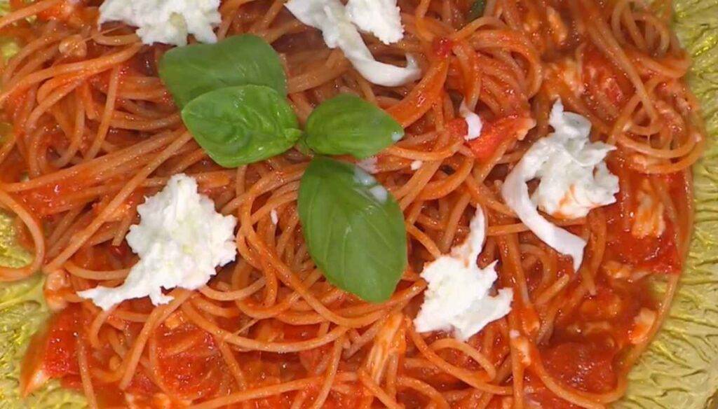 Sempre Mezzogiorno Ricetta Della Chef Zia Cri Spaghetti Al