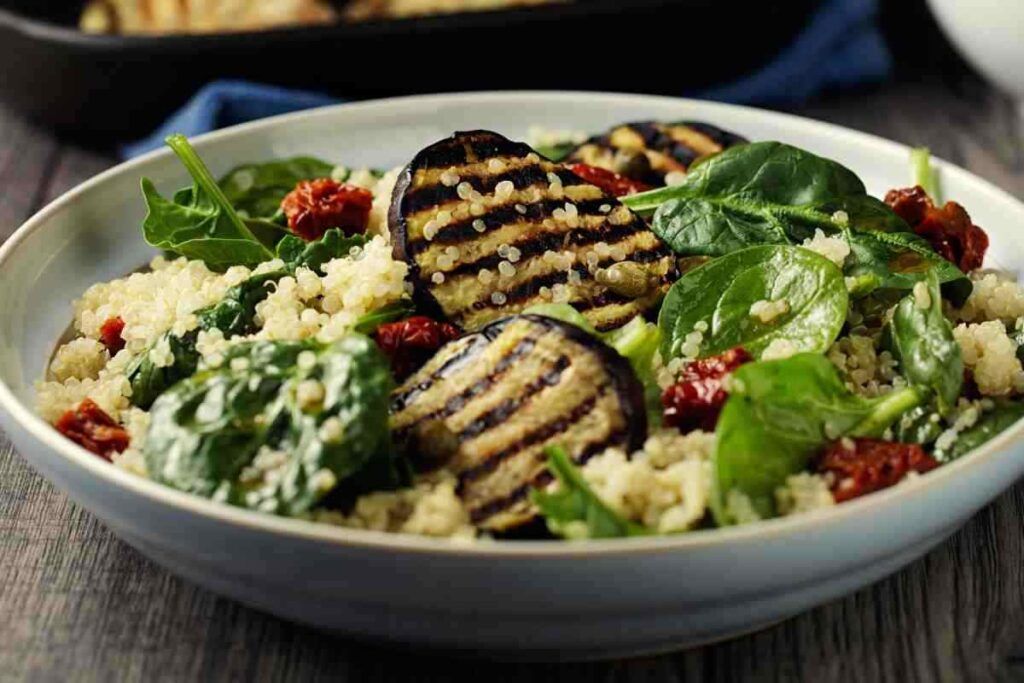 Insalata Ricca Con Melanzane Grigliate C Di Tutto Sazia Fa