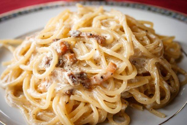 Pasta Alla Carbonara, Tipica Ricetta Romana - Le Ricette Di Ricettasprint