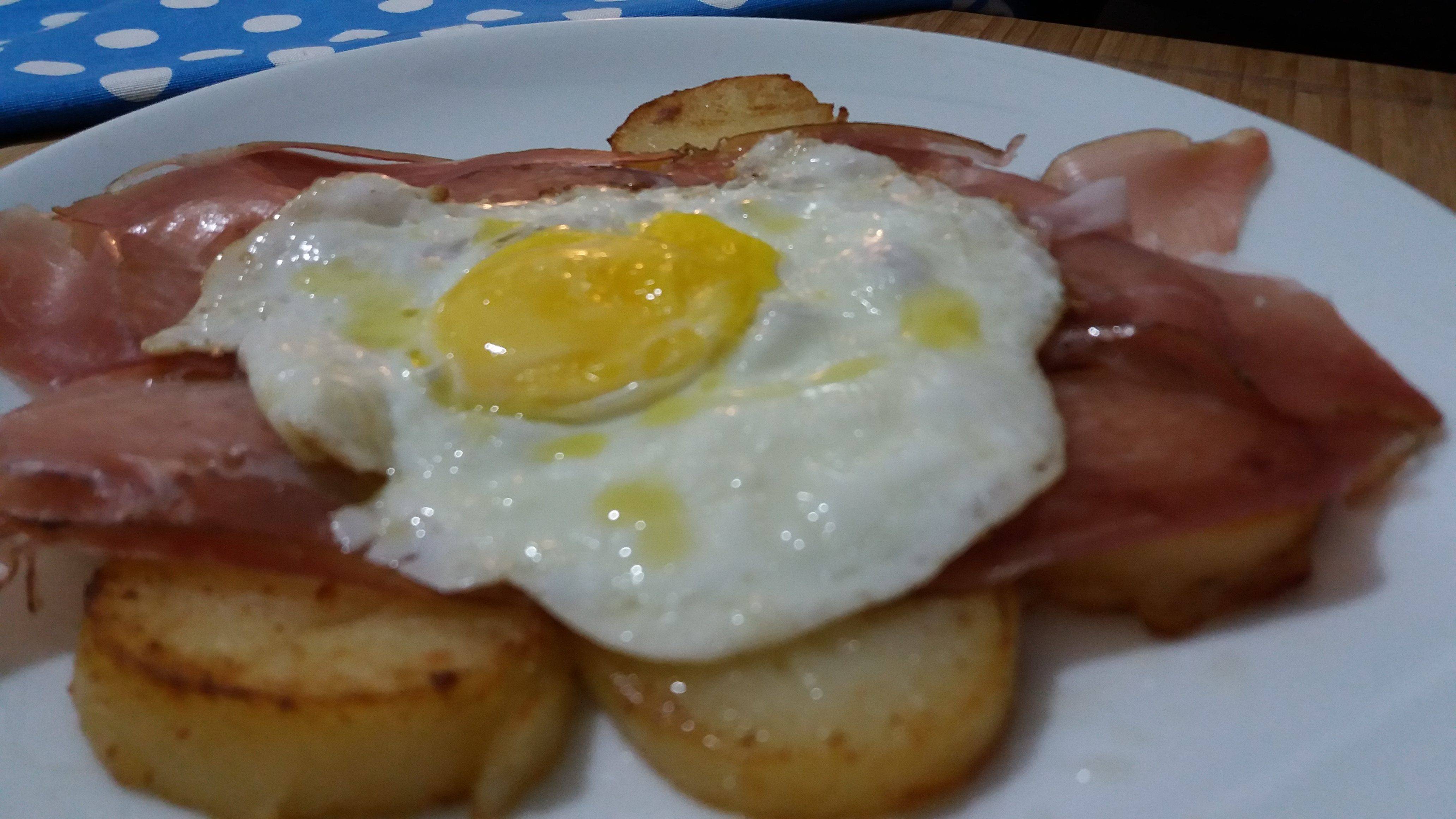 patate, uova e speck