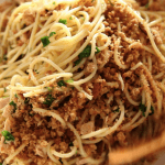 spaghetti al tonno, limone e mollica