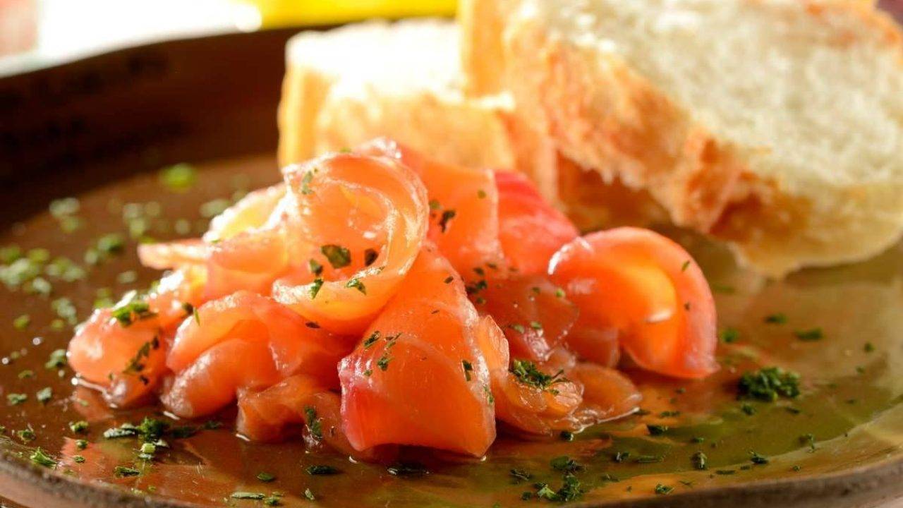 Salmone Marinato Con Zenzero E Lime Un Antipasto Da Vero Gourmet