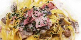 Fettuccine alla boscaiola con funghi e prosciutto cotto