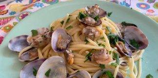 spaghetti con le vongole ricetta con video