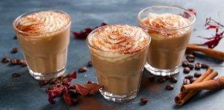 Bicchierini di mousse al caffè