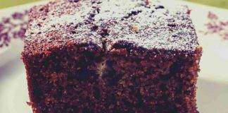 Torta di albumi al cacao e nocciole - ricettasprint