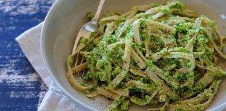 Pasta al pesto di zucchine e ricotta FOTO ricettasprint