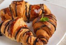 croissant dolci veloci cioccolato nero