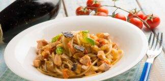 Pasta con melanzane e salmone