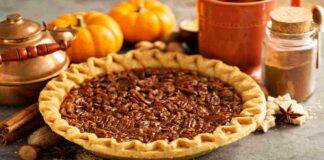 Crostata al cioccolato con noci pecan e caramello