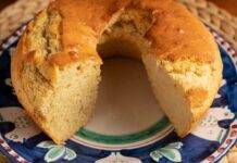 Torta bianca al latte e la colazione diventa top