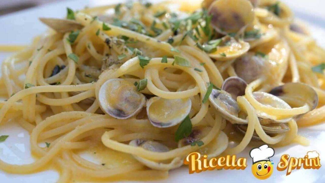 Spaghetti Risottati Alle Vongole, Avvolgenti E Saporiti Con Un Tocco Di ...