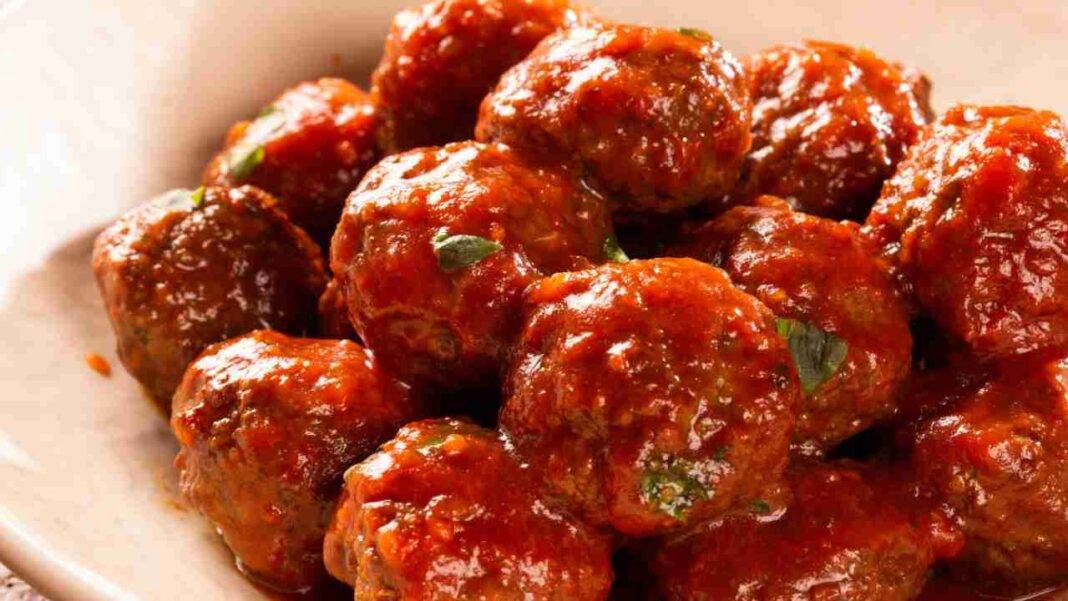 Polpette al sugo alla napoletana: un classico piatto che riscuote ...