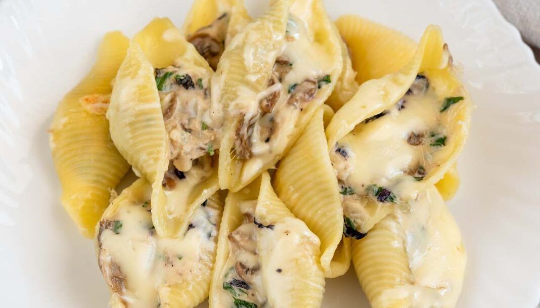 Conchiglioni Ripieni Stavolta Di Magro Ricetta Ricchissima Da Fare Subito Ricettasprint It