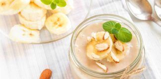 Mousse alla banana e mandorle non mi stanco mai di mangiarla è irresistibile