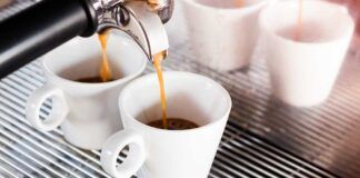 Bere caffè a stomaco vuoto- RicettaSprint