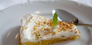 cheesecake umida con limone e crema di yogurt 12072023 ricettasprint