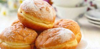 Bomboloni gonfissimi come quelli della pasticceria, ricetta facilissima