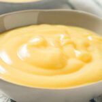 Ricetta della crema pasticcera senza uova e latte - RicettaSprint