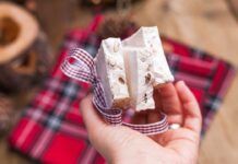 Ricetta della torta di avanzi con il torrone, ma senza cottura - RicettaSprint