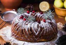 La versione furba della torta di panettone, mescoli tutto in ciotola, inforna e sforni una delizia, il Natale sarà molto speciale