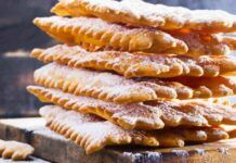 Ogni volta pensavo di fare le chiacchiere, invece facevo i biscotti: eccola la vera ricetta delle chiacchiere italiane