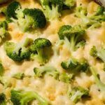 Broccoli gratinati con la besciamella all'acqua, la cena perfetta se stai seguendo una dieta super ferrea - RicettaSprint