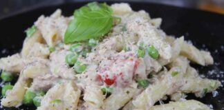 Non sapevo cosa fare a pranzo, ho condito la pasta con tonno, piselli e formaggio, non immaginavo un successo così