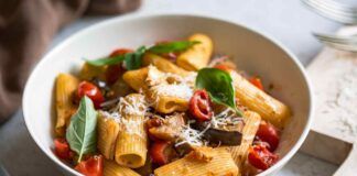 Rigatoni alla Norma li faccio in 10 minuti questa ricetta è light solo 200 Kcal, puoi sentirti libera di mangiare liberamente