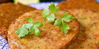 Ho la ricetta per hamburger di salmone succulenti anche se li fai su piastra, i miei figli li adorano e vado di cenette light anche per me!