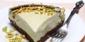 Innamorati della semplicità: con questa Cheesecake ricotta e pistacchio, farai il carico di complimenti!