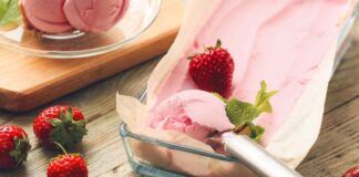 Gelato alla fragola subito pronto, una frullata e lo porto a tavola 3 ingredienti e zero zuccheri, che vuoi di più!