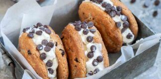 Ho provato a fare gli ice-cream cookies a casa dopo che li ho assaggiati in gelateria e sono pure più buoni, niente gelatiera gusto WOW!