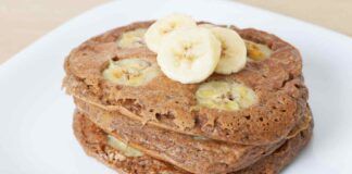 Pancake anche tutti i giorni se li fai con banane e cacao pure i bambini sono felici senza sapere che sono leggerissimi