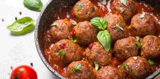 Credevano di mangiare le solite polpette al sugo, invece è una parmigiana di melanzane a tutti gli effetti, nessuno se l'aspettava