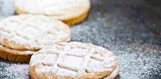 Crostata con mandorle, ricotta