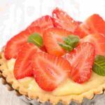 Crostatine morbide con crema al limone e fragole