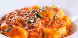 Ho provato gli gnocchi al pomodorino e melanzane faccio tutto in padella non accendo il forno, è stato un successo