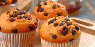 Muffin con gocce di cioccolato in friggitrice ad aira leggeri come nuvola solo 80 Kcal li faccio ogni 2 giorni