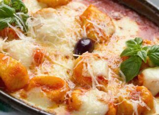 Gnocchi al forno alla mediterranea super filanti da lasciare tutti a bocca aperta