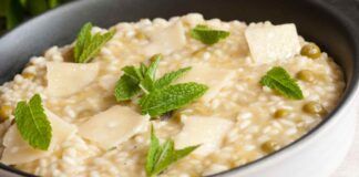 In meno di mezz'ora ti faccio portare in tavola un risotto cremoso al formaggio e piselli, cosa aspetti provaci subito!