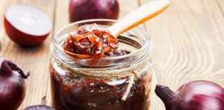 La marmellata di cipolle rosse provala e vedrai che squisitezza, buona anche sul pane!Ricettasprint