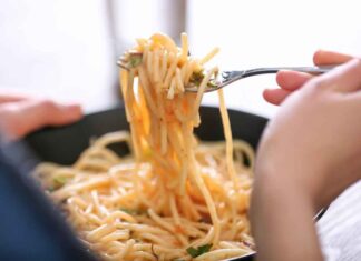 La pasta durante la dieta va bene, ma solo se la mangi così, me l'ha detto il nutrizionista - RicettaSprint