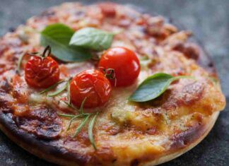 Pizzette senza glutine al pomodoro e mozzarella