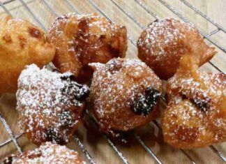 Frittelle di mele senza lievitazione, subito pronte da friggere