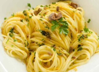 Spaghetti alla Gennaro, il piatto di Totò che oggi a Napoli preparano tutti