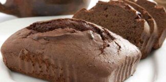 Mordi una nuvola di cioccolato, per questo plumcake giapponese ci vuole la dose doppia credimi!