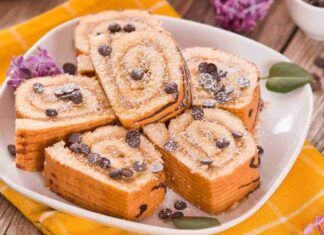 In 8 minuti ho preparato pure il dessert per stasera: una fetta di questo rotolo e fai il botto, impossibile resistere a mascarpone e nutella!