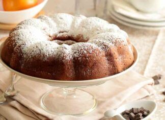 Ciambellone con i cachi e tante gocce di cioccolato solo 160 Kcal Ricettasprint